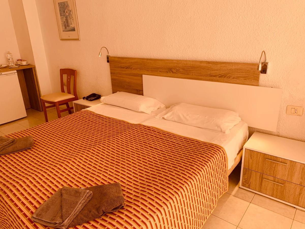 Pondemar Apartaments Vistas Playa Feñabe 외부 사진